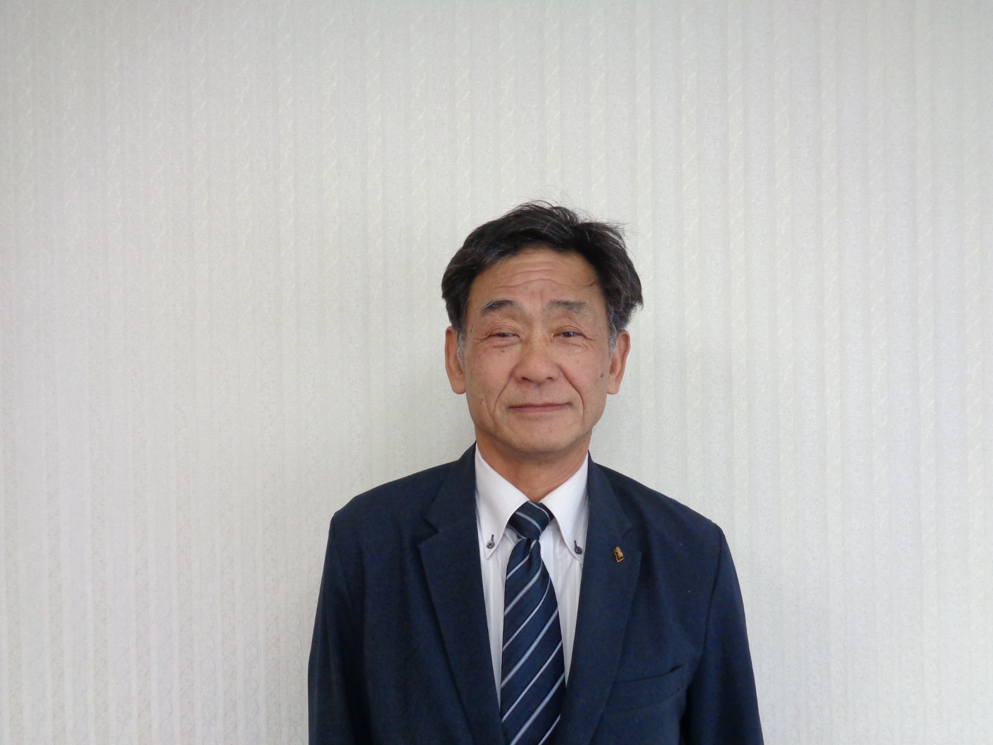 根塚　三起生（副会長）